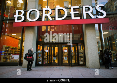 Librairie de frontières Penn Plaza à New York Banque D'Images