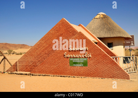 Inscrivez-vous à l'entrée de Sossusvlei le Namib Naukluft Park, à Sesriem, Namibie, Afrique Banque D'Images