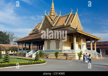 Salle de banquets, du Palais Royal, Phnom Penh, Cambodge, Indochine, Asie du Sud, Asie Banque D'Images