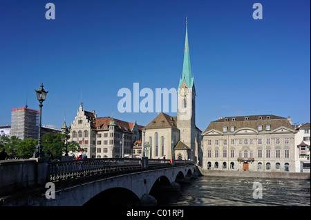 Limmatquai dans le centre-ville, Zurich, Switzerland, Europe Banque D'Images