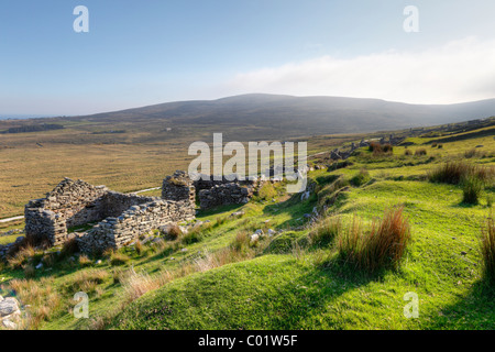 Village déserté de Slievemore, l'île d'Achill, Comté de Mayo, Connacht province, République d'Irlande, Europe Banque D'Images