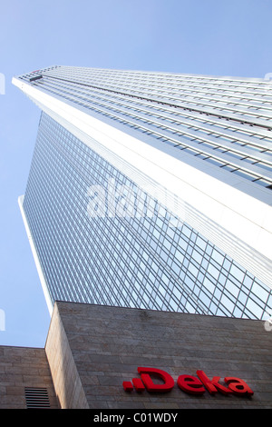 Vue extérieure avec logo, Deka Bank siège, Frankfurt am Main, Hesse, Germany, Europe Banque D'Images