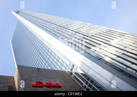 Vue extérieure avec logo, Deka Bank siège, Frankfurt am Main, Hesse, Germany, Europe Banque D'Images