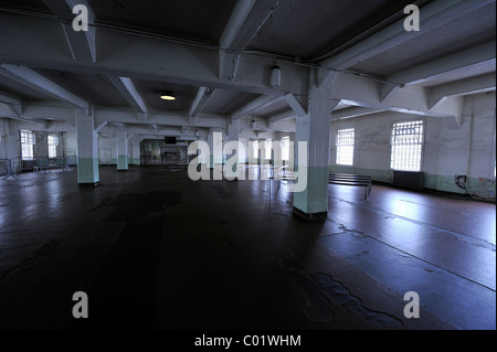 Ancienne salle à manger dans la prison, l'île d'Alcatraz, California, USA Banque D'Images