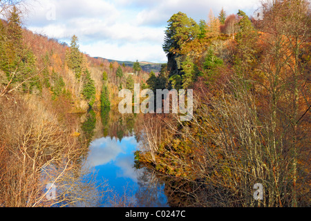 Entre la rivière Beauly Kilmorack et Aigas vue nord Banque D'Images