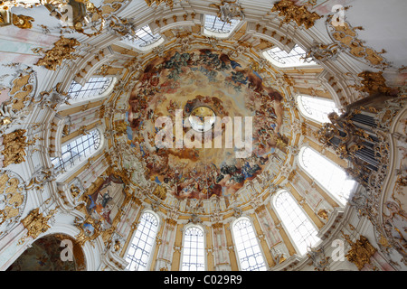 Fresque au plafond par Johann Jakob Zeiller, coupole de l'église abbatiale, Abbaye Ettal, Haute-Bavière, Bavaria, Germany, Europe Banque D'Images