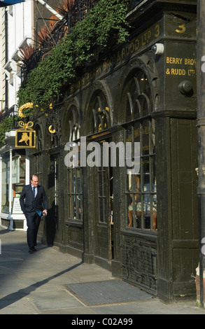 Berry Bros et Rudd. Boutique de Londres. Fine Wine Merchant. 3 St James's Street London UK. HOMER SYKES Banque D'Images