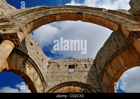 Ruine de monastère de Saint Siméon, Qala'at Samaan, Qalaat Seman site archéologique, villes mortes, en Syrie, au Moyen-Orient, en Asie de l'Ouest Banque D'Images