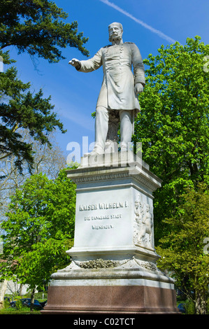 Statue de l'empereur Guillaume I ou l'empereur Guillaume I, Wiesbaden, Hesse, Germany, Europe Banque D'Images