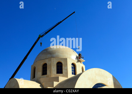 Europe Grèce Athènes vouliagmeni une nouvelle église orthodoxe grecque en construction Banque D'Images