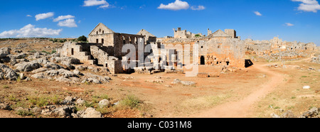 Ruine à byzantin le site archéologique de Serjilla, villes mortes, en Syrie, au Moyen-Orient, en Asie de l'Ouest Banque D'Images