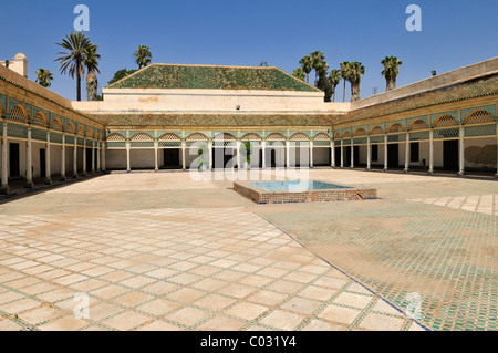 Dans la cour intérieure du Palais El Bahia, Marrakech Medina, UNESCO World Heritage Site, Maroc, Afrique du Nord Banque D'Images