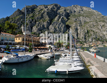 Limone sul Garda, Lac de Garde, Lombardie, Italie, Europe Banque D'Images