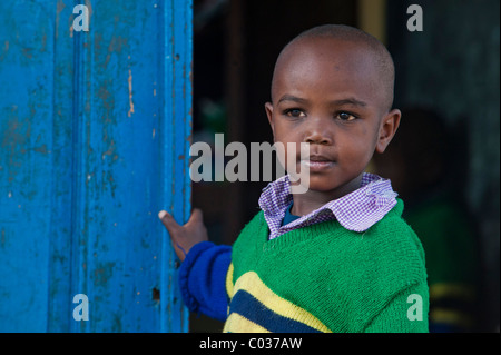 Garçon, 4-5 ans, l'enfant africain, portrait, Tanzania, Africa Banque D'Images