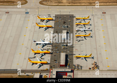 Vue aérienne, l'Aéroport International de Leipzig, aéroport de fret, Markranstädt, Saxe, Allemagne, Europe Banque D'Images