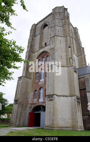 Tour de l'église monumentale, inachevées, Onze Lieve Vrouwekerk ou Grote Kerk église, Veere, Walcheren, Zélande, Pays-Bas, Benelux Banque D'Images