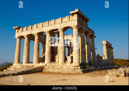 Le temple dorique grec d'Aphaia (500BC). Egine, Grec Iles Saroniques Banque D'Images