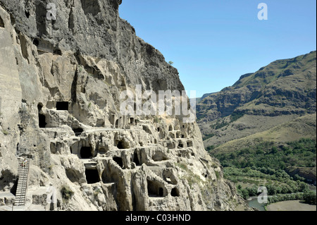 Monastère des grottes, Vanis, Kvabebi Mtkvari River Valley, la Géorgie, l'Asie occidentale Banque D'Images