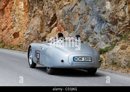Roadster BMW 328 Touring, construit en 1937, Mille Miglia original depuis le musée BMW, mené par le Prince Léopold de Bavière jusqu' Banque D'Images
