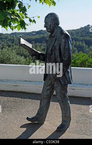 Villangomez Llobet, ancien consul, sculpture, livre, lecture, Sant Miquel de Balansat district, San Miguel, Ibiza island Banque D'Images