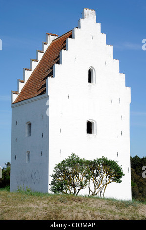 Dunes avec la tour de l'église de sable englouti enterré, Skagen, Jutland, Danemark, Europe Banque D'Images