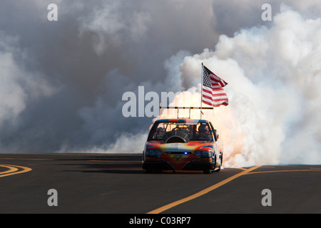 Darnell Neal's flash fire truck jet au Stuart Air Show 2010. Banque D'Images