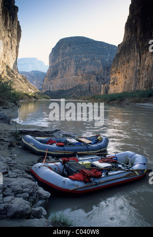 Rafting de Boquillas Canyon, Rio Grande, Big Bend National Park, Texas Banque D'Images