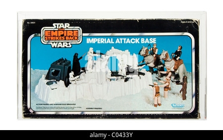 1980 Star Wars Empire Strikes Back, Base d'attaque impériale faite par Kenner. Par exemple, l'AFA 75 non ouvert Excellent +/Near Mint. Banque D'Images