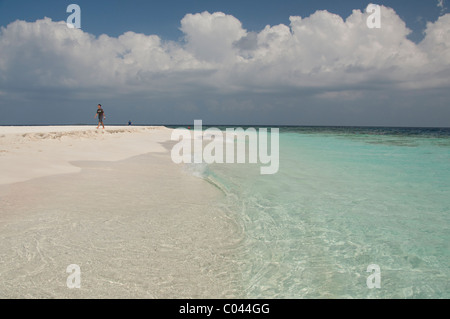 Les Maldives, North Male Atoll, l'île de Kuda Bandos. Banque D'Images
