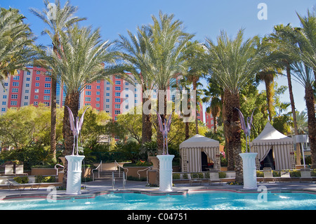 Une piscine au Flamingo Las Vegas Hotel and Casino Banque D'Images