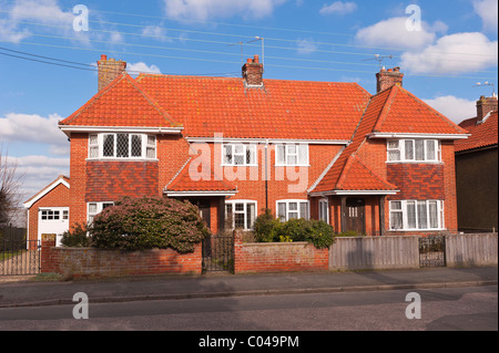 Une paire de bay front maisons semi commercial property à Southwold, Suffolk , Angleterre , Angleterre , Royaume-Uni Banque D'Images