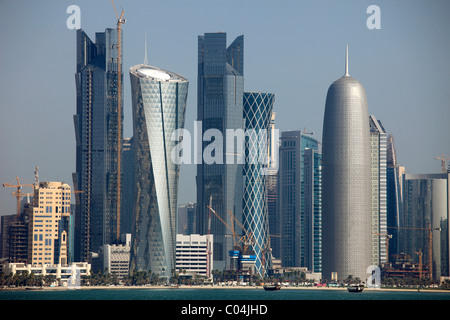 Qatar, Doha, Skyline, des gratte-ciel, vue générale, Banque D'Images