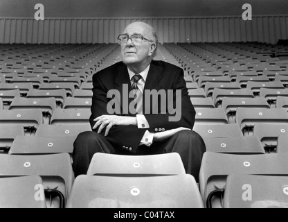 Wolverhampton Wanderers Football Club ancien manager Stan Cullis dans le Stand Molineux Stadium nommé d'après lui 9/8/92 Banque D'Images