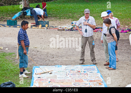 Souvenir Maya calendriers, Palenque, Chiapas, Mexique Banque D'Images