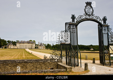 Château de Montgeoffroy, manoir datant du xviiie siècle, par l'architecte Jean-Benoît-Vincent Barré près d'Angers, vallée de la Loire, France Banque D'Images