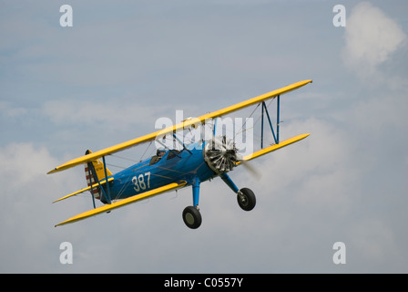 Moteur en étoile avec Biplan - aéronefs de type Boeing Stearman E75 Vol. Banque D'Images