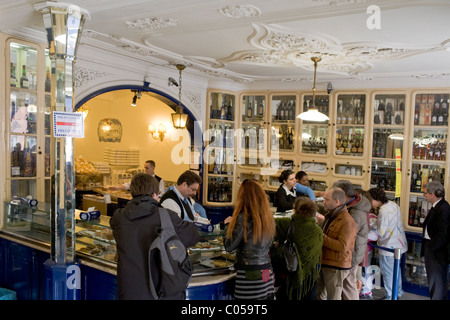 Pasteis de Belem, vénérable de la boulangerie 1837, Lisbonne, Portugal Banque D'Images