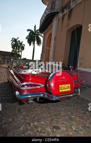 Classic American car Trinidad Cuba Chevrolet classique des années 50 convertibles américaines Banque D'Images