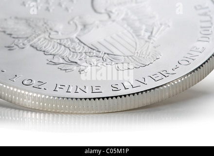 L'avers ou le dos et des bord d'une une once silver eagle US Coins - également connu comme la liberté de marche Banque D'Images