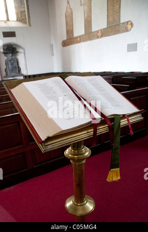 Bible sur le lutrin, Église anglicane d'Irlande, le comté de Limerick Adare Banque D'Images