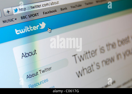 Une photo illustration de le site web de twitter Banque D'Images