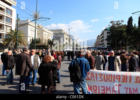 Europe Grèce Athènes la police anti-émeute lors d'un rassemblement anti gouvernement Banque D'Images