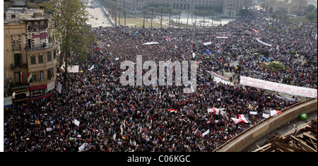 L'agitation civile place Tahrir, Le Caire, Égypte, 1er février 2011. Des milliers de personnes ont manifesté contre le Président Hosni Moubarak Banque D'Images