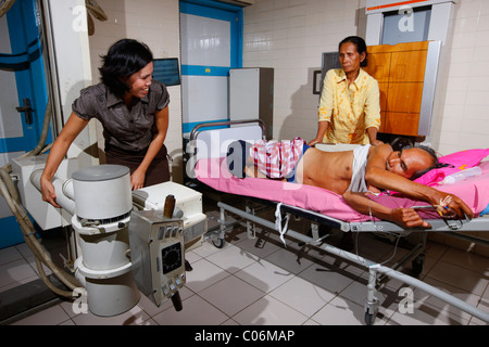 X-rays, radiographie, hôpital, Balinge, région de Batak, l'île de Sumatra, Indonésie, Asie Banque D'Images