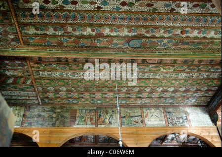 Plafond en bois peint,paroisse de l'Archange Saint-Michel à Binarowa Pologne construit vers 1500 L'UNESCO World Heritage Site Banque D'Images