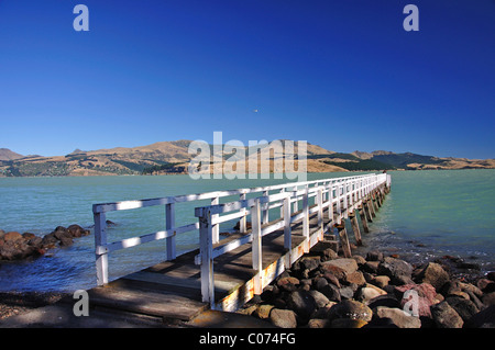 Jetée en bois, Rapaki, Lyttelton Harbour, péninsule de la Banque, région de Canterbury, île du Sud, Nouvelle-Zélande Banque D'Images
