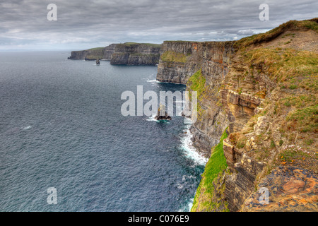 Les falaises de Moher, comté Clare, Irlande, Europe Banque D'Images
