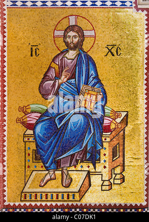 Mosaïques colorées dans le monastère de Kykkos, Troodos, sud de Chypre, la partie grecque de l'île, le sud de l'Europe Banque D'Images