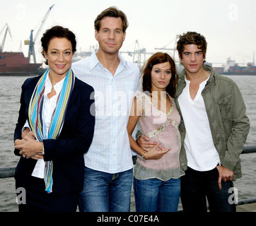 Sylta Fee Wegmann,Philipp Danne,Barbara Wussow,Thomas Heinze, Photocall sur l'ensemble de la télé allemande film 'Italien' Herzen im Banque D'Images