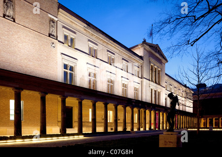 Neues Museum Le musée Museumsinsel, île de Mitte, Berlin, Germany, Europe Banque D'Images